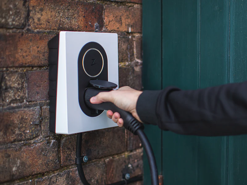 Borne de recharge murale pour véhicule électrique